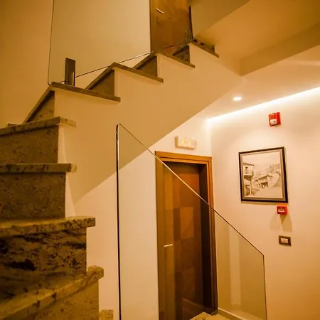 Center 4* Gjirokastër