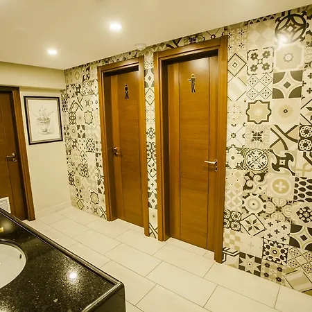 Center Hotel Gjirokastër