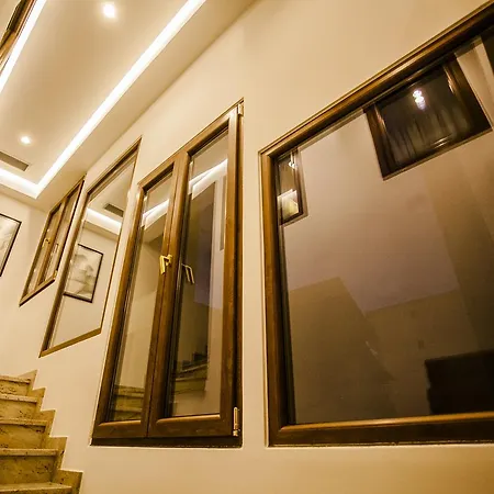 Center Hotel