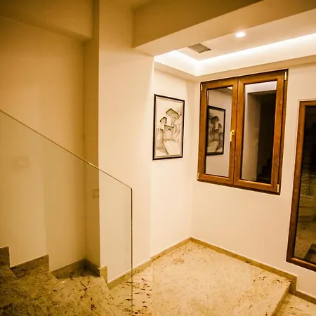 Center Hotel Gjirokastër