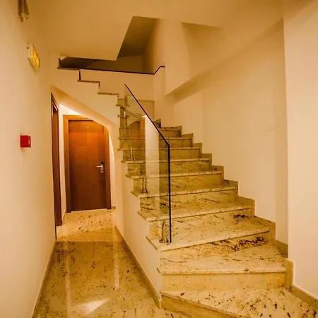Center Hotel Gjirokastër