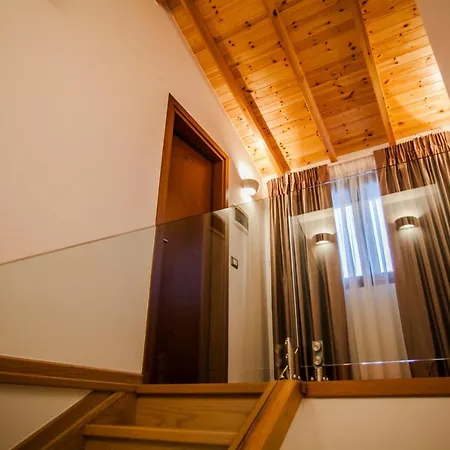 Hotel Center 4*