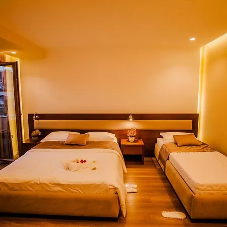 Hotel Center 4*