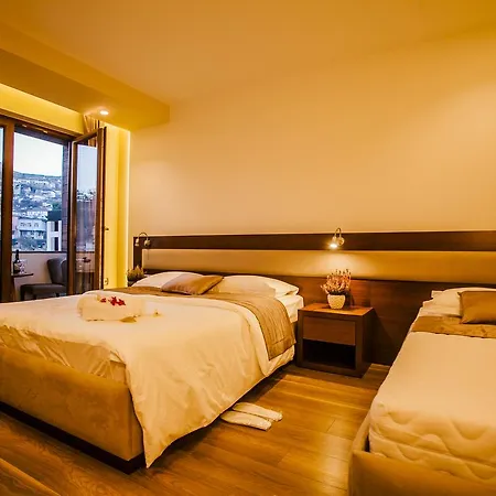 Hotel Center 4*