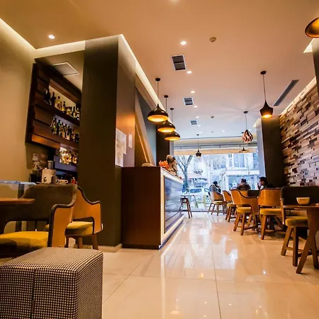 Hotel Center 4*
