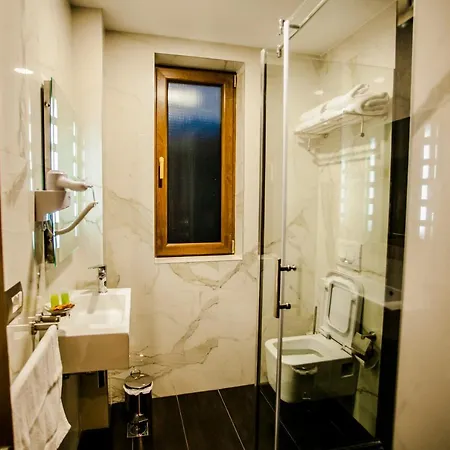 Center Hotel Gjirokaster